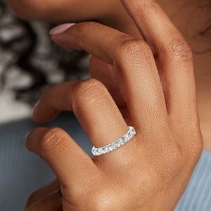 Blue Nile Bar-Set Diamond Wedding Ring Platinum
